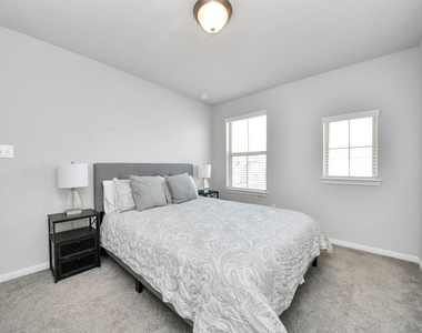 24319 Wild Bramble Lane - Photo Thumbnail 13