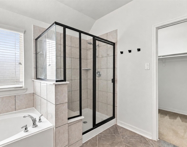 326 Lake Rim Drive - Photo Thumbnail 15