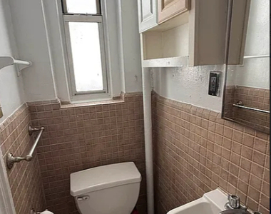 328 East 73rd Street - Photo Thumbnail 6