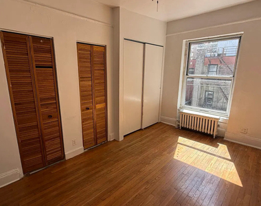 328 East 73rd Street - Photo Thumbnail 4