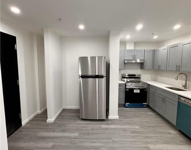 2250 Butler Street - Photo Thumbnail 11