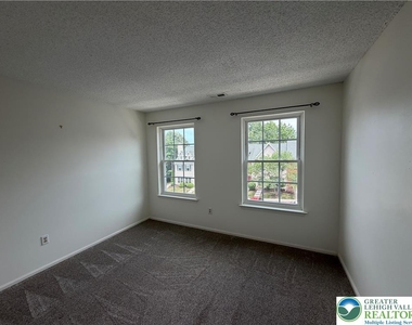 1938 Delancey Street - Photo Thumbnail 6