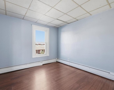 1344 Gordon Street - Photo Thumbnail 16