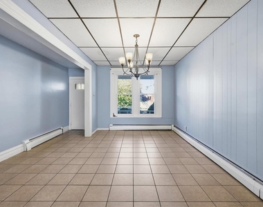 1344 Gordon Street - Photo Thumbnail 6