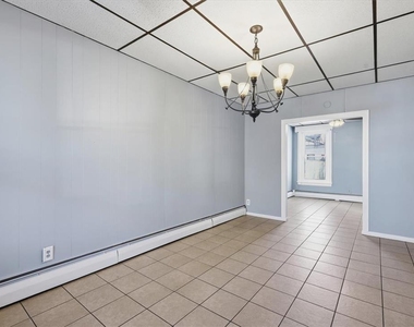 1344 Gordon Street - Photo Thumbnail 7