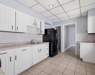 1344 Gordon Street - Photo Thumbnail 12