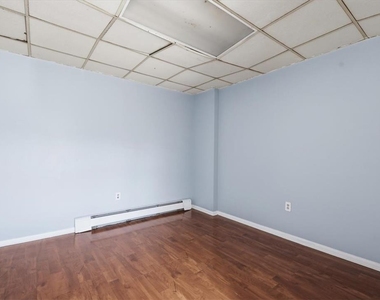 1344 Gordon Street - Photo Thumbnail 20