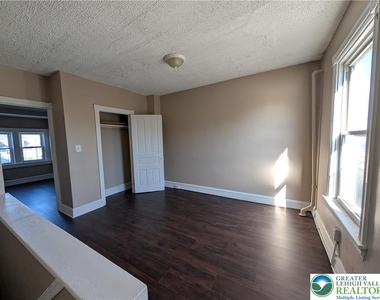 821 N 7th Street - Photo Thumbnail 14