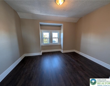821 N 7th Street - Photo Thumbnail 17