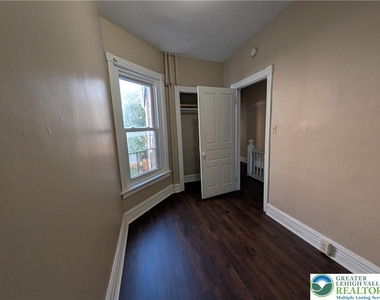 821 N 7th Street - Photo Thumbnail 12