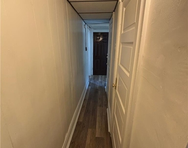323 8th Street - Photo Thumbnail 6