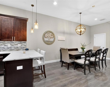 750 Grand Cypress Lane - Photo Thumbnail 17