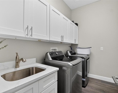 750 Grand Cypress Lane - Photo Thumbnail 31