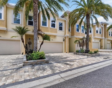 750 Grand Cypress Lane - Photo Thumbnail 2
