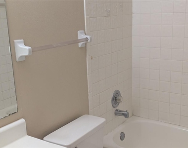 1022 Howell - Photo Thumbnail 5