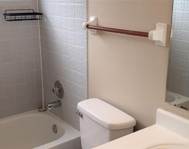1022 Howell - Photo Thumbnail 9