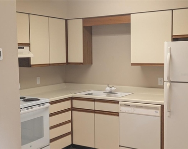 1022 Howell - Photo Thumbnail 2