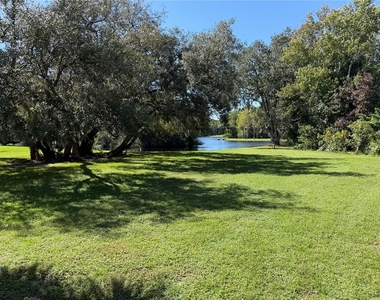 862 Cypress Lakes Boulevard - Photo Thumbnail 9