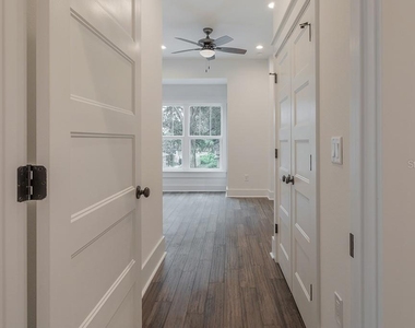 904 E Osborne Avenue - Photo Thumbnail 22