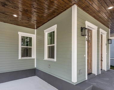 904 E Osborne Avenue - Photo Thumbnail 3
