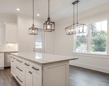 904 E Osborne Avenue - Photo Thumbnail 16