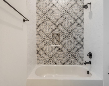 904 E Osborne Avenue - Photo Thumbnail 27
