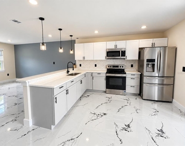 3027 Aaron Burr Avenue - Photo Thumbnail 1