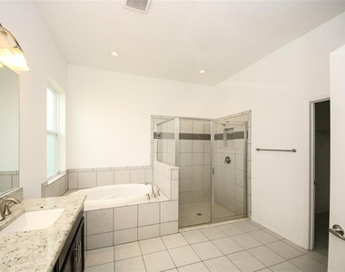 3061 Mela Court - Photo Thumbnail 15