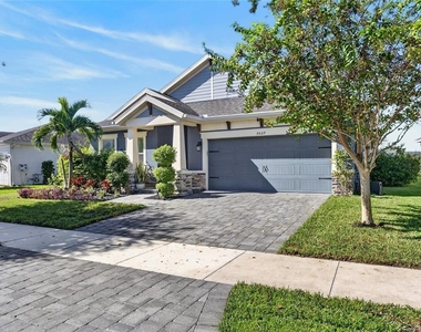 5527 Silver Sun Drive - Photo Thumbnail 2