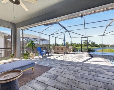 5527 Silver Sun Drive - Photo Thumbnail 4