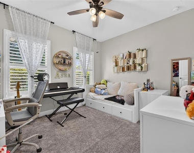 5527 Silver Sun Drive - Photo Thumbnail 18