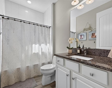5527 Silver Sun Drive - Photo Thumbnail 16