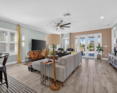 5527 Silver Sun Drive - Photo Thumbnail 25