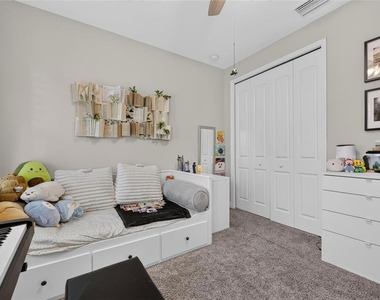 5527 Silver Sun Drive - Photo Thumbnail 19