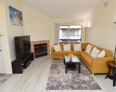 10263 Gandy Boulevard N - Photo Thumbnail 18