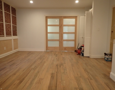 89 Clermont Avenue - Photo Thumbnail 4