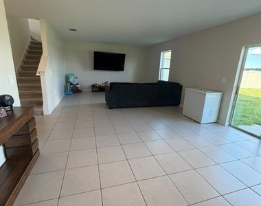 2739 Pioneer Trail - Photo Thumbnail 14