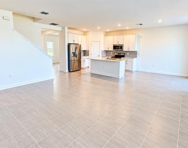 3329 Addison Boulevard - Photo Thumbnail 10