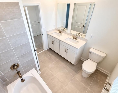 3329 Addison Boulevard - Photo Thumbnail 30