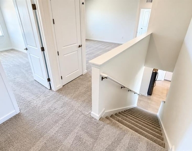 3329 Addison Boulevard - Photo Thumbnail 18