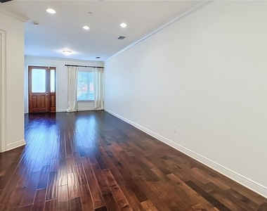 98 S Virginia Avenue - Photo Thumbnail 4