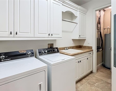 98 S Virginia Avenue - Photo Thumbnail 57