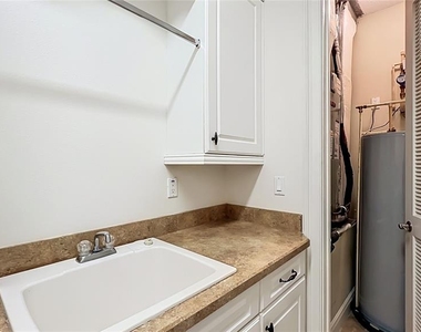 98 S Virginia Avenue - Photo Thumbnail 58