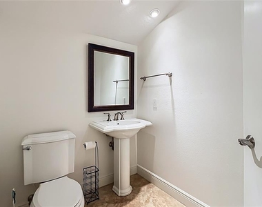 98 S Virginia Avenue - Photo Thumbnail 28