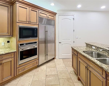 98 S Virginia Avenue - Photo Thumbnail 13