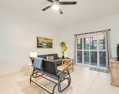 698 Seabrook Court - Photo Thumbnail 37