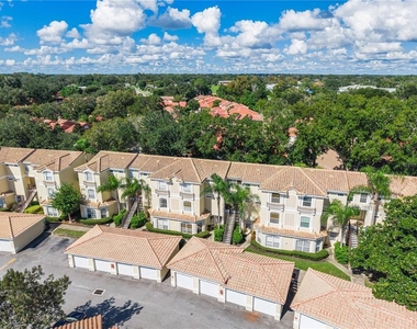 698 Seabrook Court - Photo Thumbnail 5