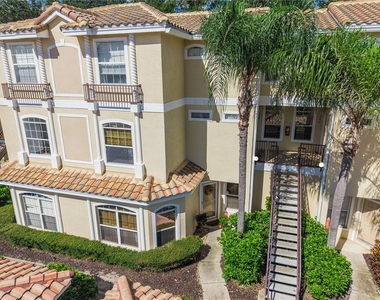 698 Seabrook Court - Photo Thumbnail 3