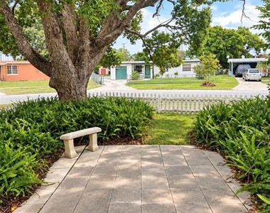 4105 Crossen Drive - Photo Thumbnail 2