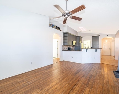 794 Selby Street - Photo Thumbnail 20